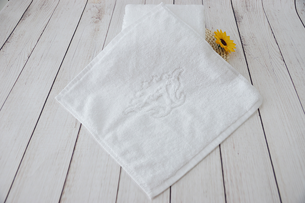 Face washcloth cheap personalized embossed towel